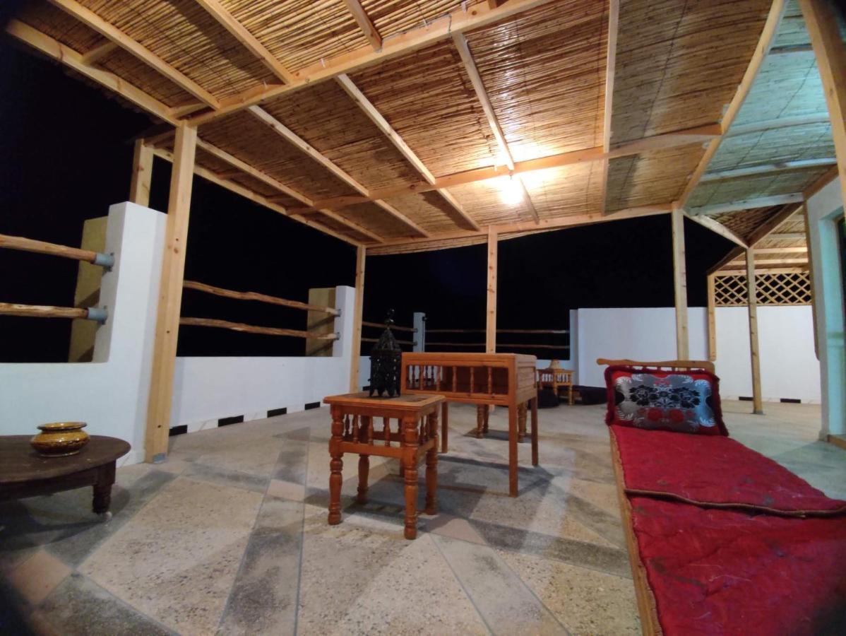 Red Carpet Surf House Taghazout Sidi Ifni Exterior foto
